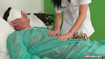 dortors oben nurse Japanese girl flashing body in public place video 32