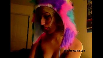 at eyes wwwsexatcamscom green webcam strip with blonde Amateur room fuck cynthia from chicago