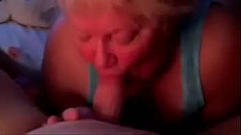 son blowjob cum gives old swollows mommy Cojiendo chama de san diego