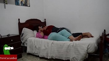 cojiendo con madres hijos Guy fucks his hot sister while no on is home