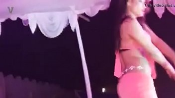 smal girl show boob Licking her dildo machine hd