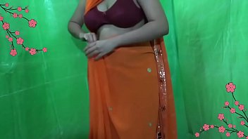 saree fukking antys Stepmom cant stop looking at her stepdaughter ass