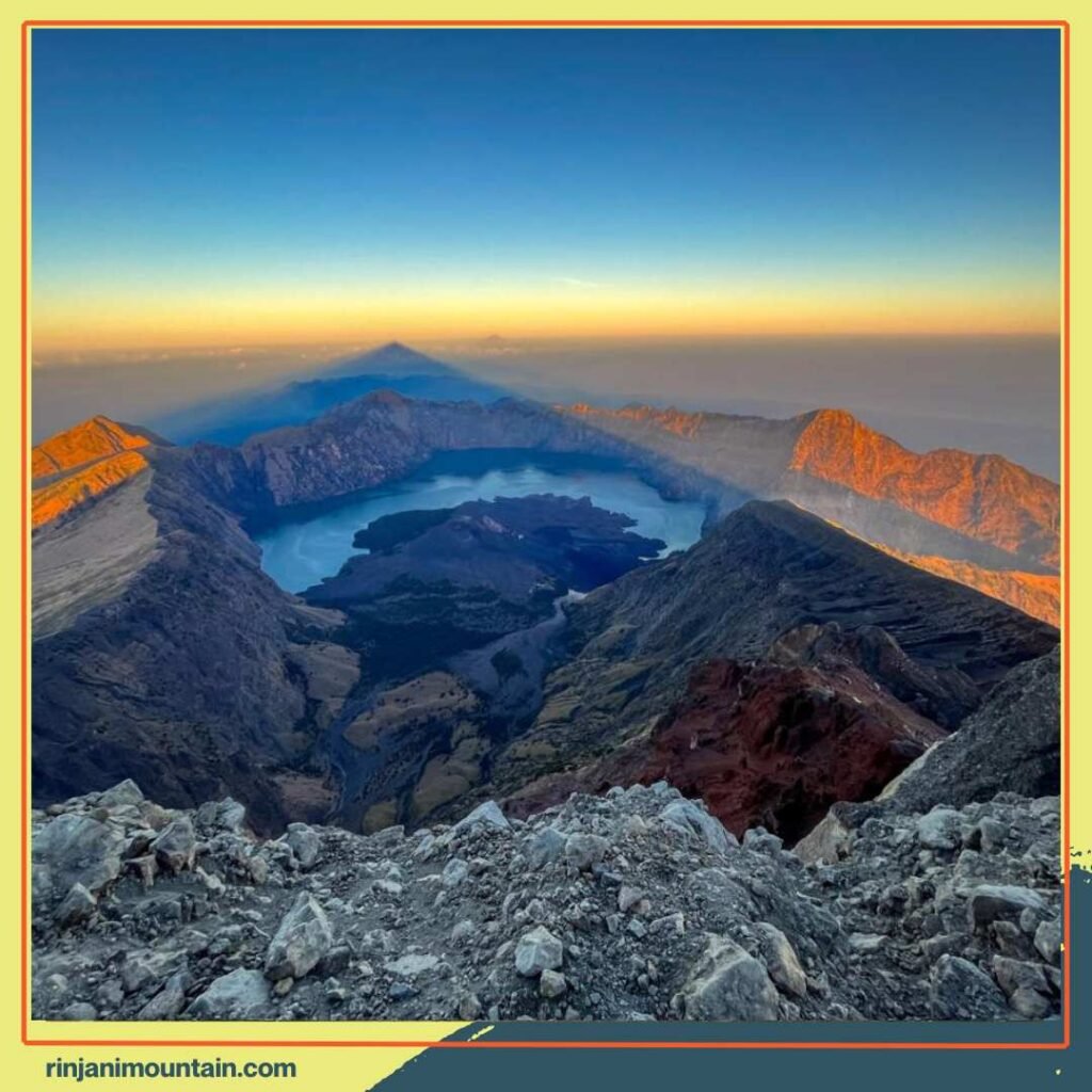 Dont Book Yet! Finding the Best Time to Climb Rinjani Could Save Your Life (1)